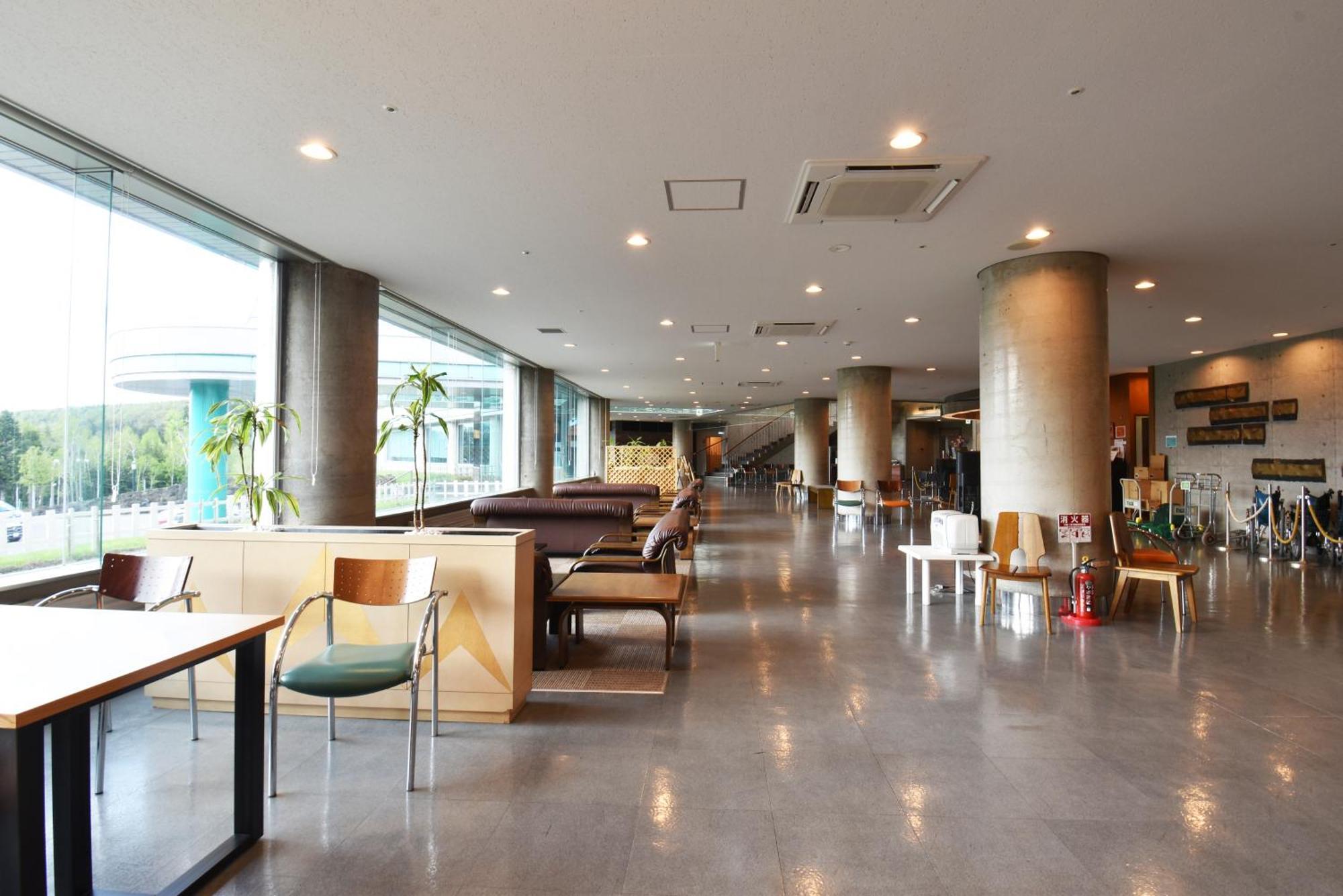 Biei Shirogane Onsen Hotel Park Hills Экстерьер фото